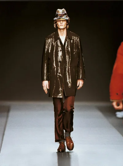 Look 18